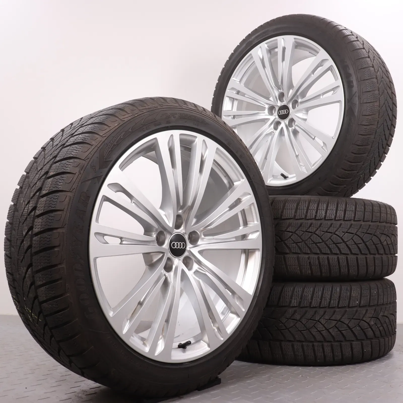 Winterräder 20 Zoll Audi A8 S8 4N D5 Original Felgen 4N0601025Q Winterreifen 7mm & 7,5mm DOT22&24 265/40R20 104V XL AO Goodyear Ultragrip Performance GEN-1 Silber 9x20ET40 - Bild 1