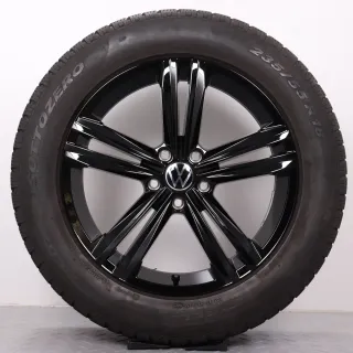 Winterräder 18 Zoll VW Tiguan II & Allspace Original Felgen Sebring schwarz 5NA601025AQ Winterreifen DOT23 7,5 & 8mm 235/55R18 104H XL AO Pirelli Sottozero Winter 210 Serie 2 - Bild 4