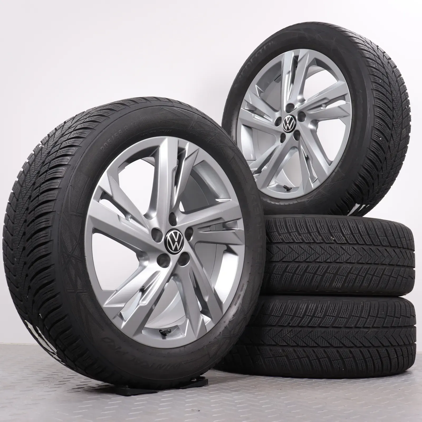 Winterräder 17 Zoll VW Taigo CS & T-Cross C1 Original Felgen Valencia 2G7601025E Winterreifen 205/55R17 91H Vredestein Wintrac Pro Valencia galvanograu 6,5x17ET39 5x100 Alufelgen - Bild 1