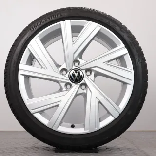 Winterräder 18 Zoll VW Golf 8 CD Original Felgen 5H0601025AB 7,5-8mm DOT23 Winterreifen 225/40R18 92V XL AO Bridgestone Blizzak LM005 Bergamo silber 7,5x18ET51 5x112 - Bild 4