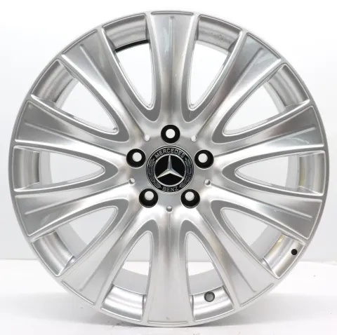 Background image for Alufelge 18 Zoll Mercedes-Benz S-Klasse W222 V222 C217 A217 Original Einzelfelge Ersatzfelge 10-Speichen A2224010902 7x45 Vanadiumsilber 8x18ET41 5x112 66,6 mm Gebraucht