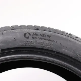 4x Sommerreifen Michelin Primacy 4 245/40R18 93H AO DOT25 ungfefahren -> volles Profil NEU DEMO - Bild 7