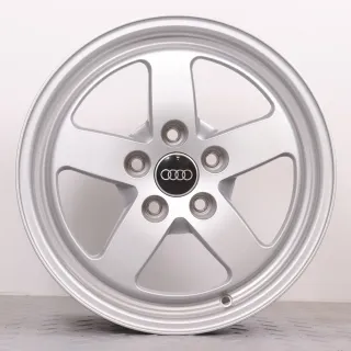 Alufelgen 16 Zoll Audi A4 8W B9 Original Felgen Felgensatz 5-Speichen 8W0601025 Silber 7x16ET35 5x112 66,6mm NEUWERTIG - Bild 5