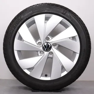 Winterräder 17 Zoll VW Golf 8 VIII Original Felgen Winterreifen 205/50R17 DOT23 6&6,5mm Bridgestone Blizzak LM005 5H0601025B Alufelgen Belmont silber 6,5x17ET46 - Bild 5