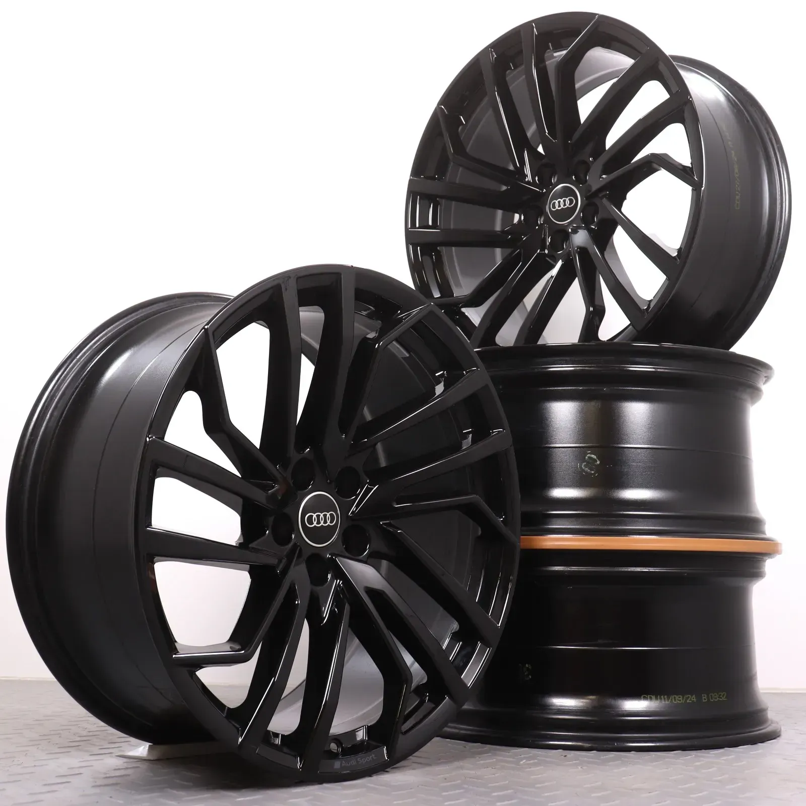Alufelgen 20 Zoll Audi RS4 8W B9 & RS5 F5 8W Original Felgen Felgensatz 5-Segmentspeichen-Evo-Design 8W0601025FT schwarz glanz 9x20ET22 5x112 66,6mm - Bild 1