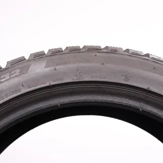 2x Winterreifen Bridgestone Blizzak LM-32 225/45R18 95H XL AO DOT0523 5,5mm - Bild 5