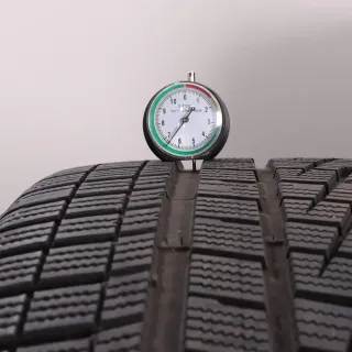 4x Winterreifen Hankook Winter i*cept evo 2 W320A 295/35R23 108W XL AO DOT23 6,5-7mm 2953523 Winterräder - Bild 8