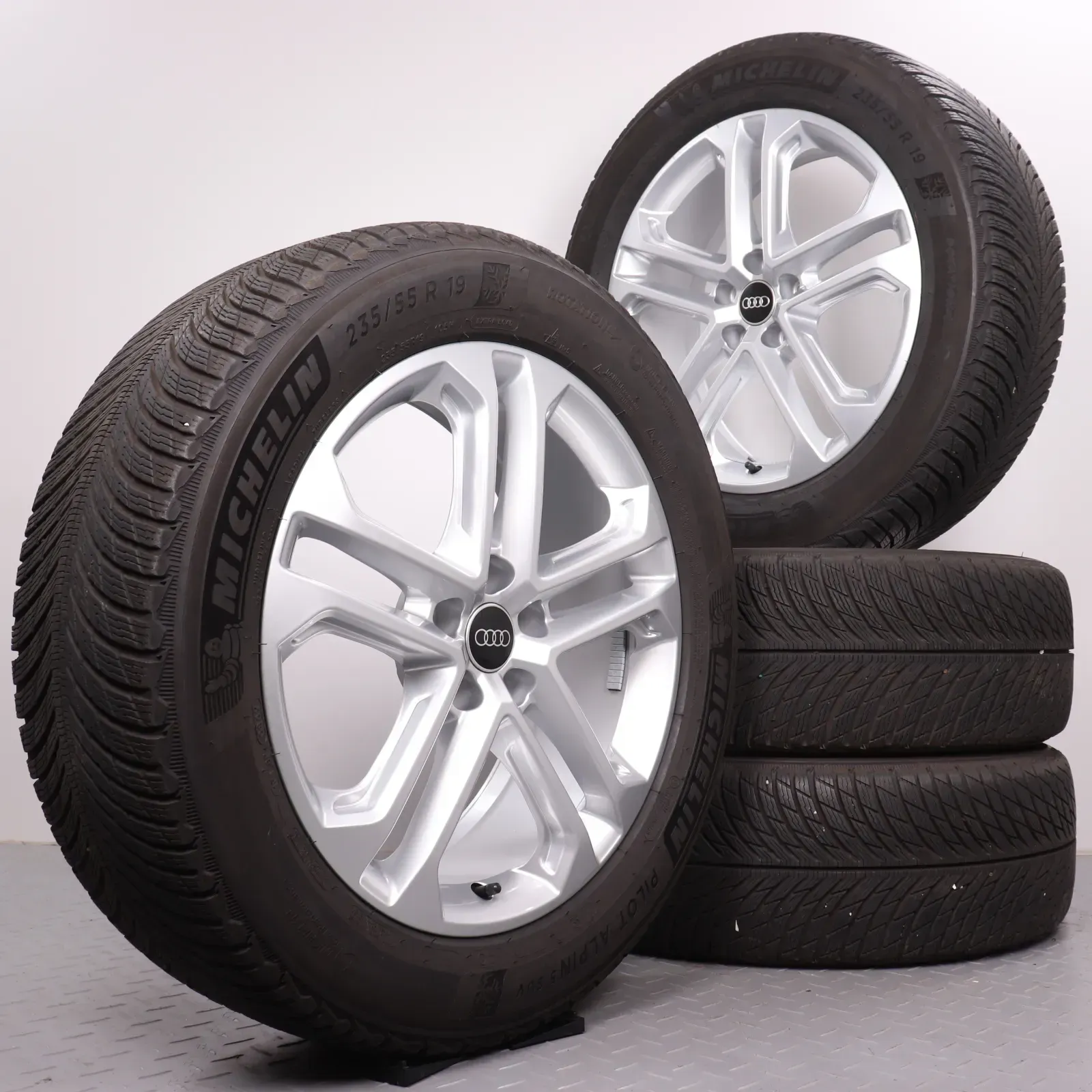 Winterräder 19 Zoll Audi Q5 SQ5 GU Original Felgen 8MA601025R Winterreifen 6-7mm DOT25 235/55R19 105H XL AO Michelin Pilot Alpin 5 5Doppelspeichen silber 7x19ET34 - Bild 1