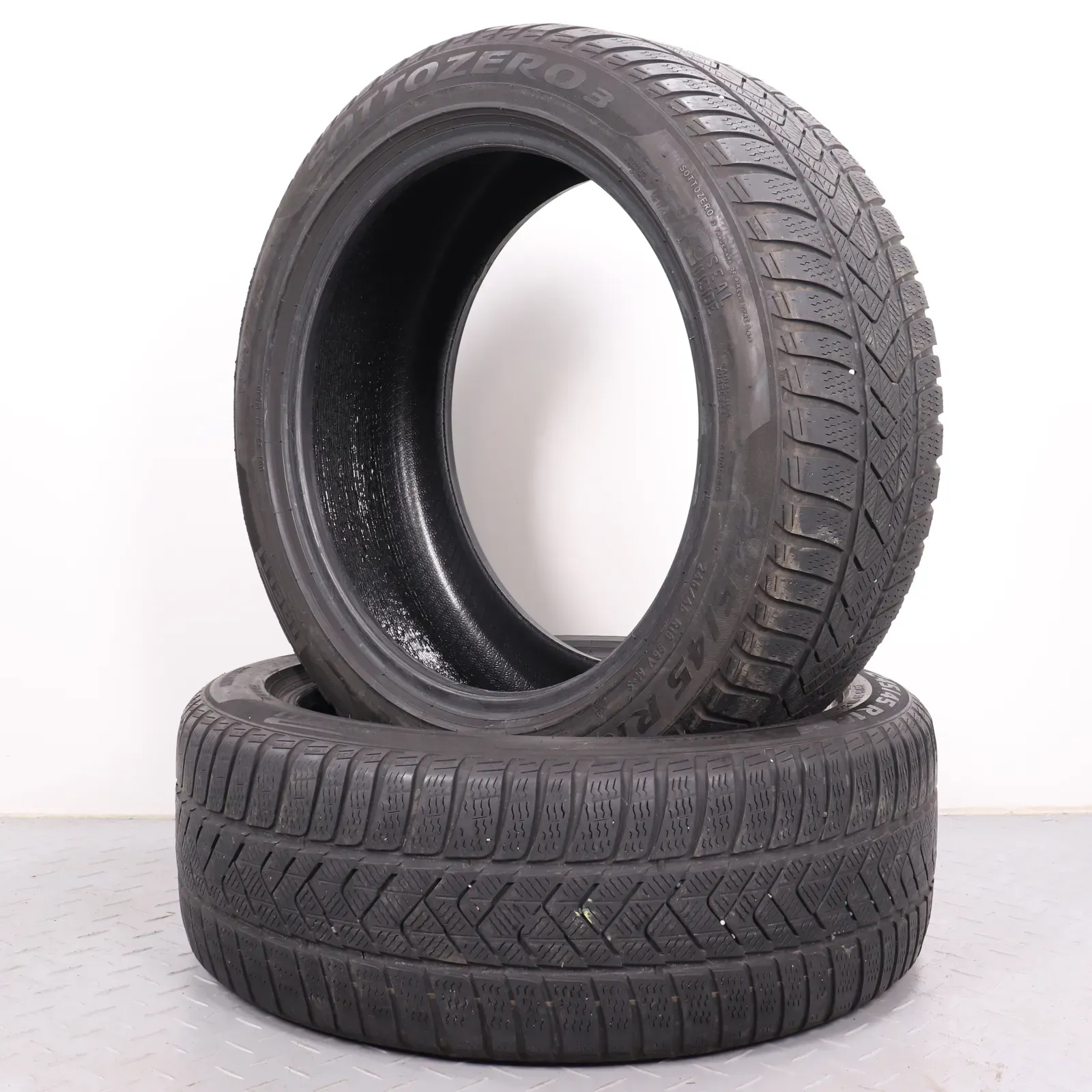 2x Winterreifen 245/45R18 96V Pirelli Sottozero 3 Seal-Inside DOT21 4mm 2454518 - Bild 1