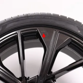 Sommerräder 21 Zoll Audi Q5 / SQ5 FY Original Felgen 80A601025CD Sommerreifen DOT24 255/40R21 102Y XL RO1 Pirelli P Zero PZ4 5-V-Speiche RS schwarz metallic NEU DEMO - Bild 6
