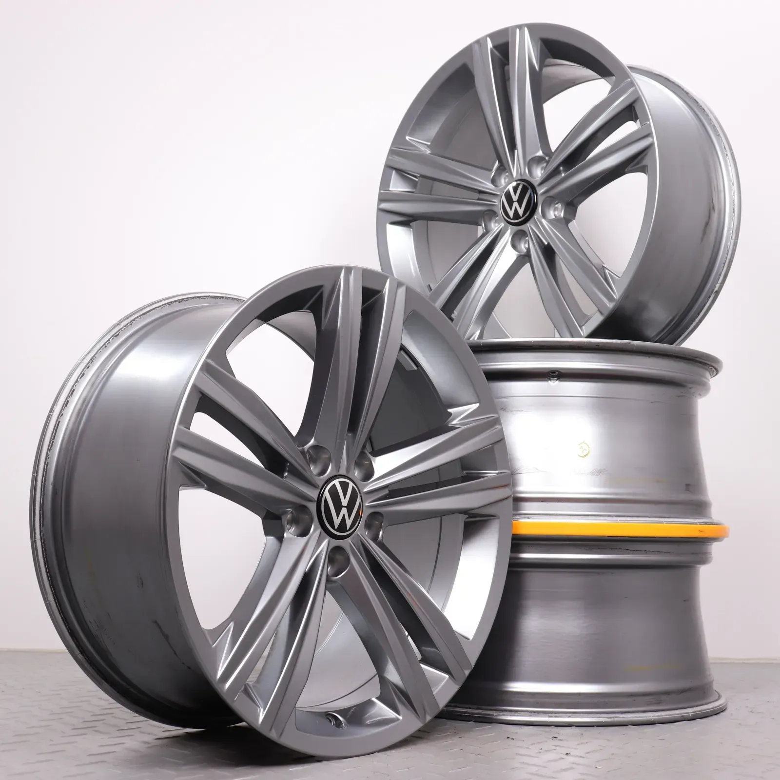 Alufelgen 18 Zoll VW Arteon 3H Original Felgen Felgensatz Sebring 3G8601025N Galvanograu 8x18ET40 5x112 57,1 - Bild 1