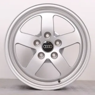 Alufelgen 16 Zoll Audi A4 8W B9 Original Felgen Felgensatz 5-Speichen 8W0601025 Silber 7x16ET35 5x112 66,6mm NEUWERTIG - Bild 4