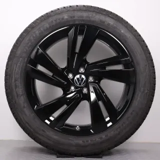 Winterräder 20 Zoll VW Touareg CR Original Felgen 760601025AA Winterreifen DOT23 285/45R20 112V XL AO Goodyear Ultragrip 8 Performance Nevada schwarz glanz 9x20ET33 5x112 - Bild 3
