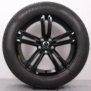 Winterräder 18 Zoll VW Tiguan II & Allspace Original Felgen Sebring schwarz 5NA601025AQ Winterreifen DOT23 7,5 & 8mm 235/55R18 104H XL AO Pirelli Sottozero Winter 210 Serie 2 - Bild 5