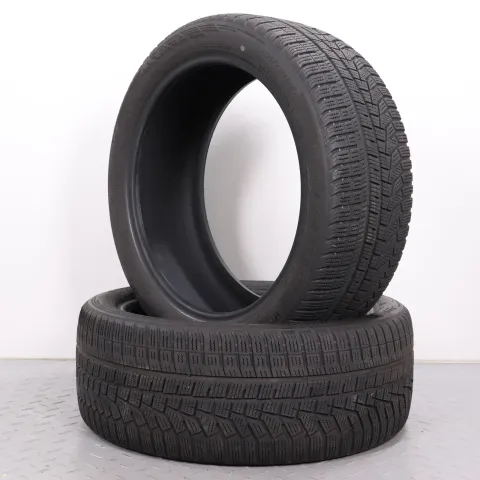 Background image for 2x Winterreifen Hankook Winter i*cept evo2 225/45R18 91H MO DOT22 4-4,5mm 2254518