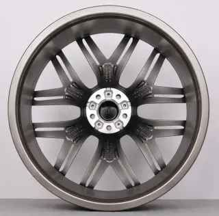 Alufelgen 23 Zoll Audi Q8 SQ8 RSQ8 Original Felgen Felgensatz 6-Y-Doppelspeichen RS 4M8601025BK Neodymgold matt 10,5x23ET18 5x112 66,6mm NEUWERTIG - Bild 7