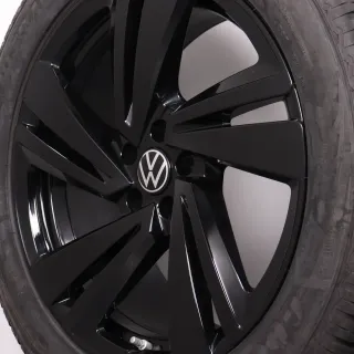 Winterräder 20 Zoll VW Touareg CR Original Felgen 760601025AA Winterreifen DOT23 285/45R20 112V XL AO Goodyear Ultragrip 8 Performance Nevada schwarz glanz 9x20ET33 5x112 - Bild 7
