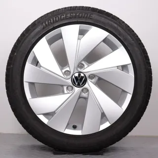 Winterräder 17 Zoll VW Golf 8 VIII Original Felgen Winterreifen 205/50R17 DOT23 6&6,5mm Bridgestone Blizzak LM005 5H0601025B Alufelgen Belmont silber 6,5x17ET46 - Bild 4