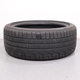 1x Winterreifen Pirelli SOTTOZERO Serie 2 235/40R19 96V XL AO DOT2023 6mm 2354019 - Bild 3