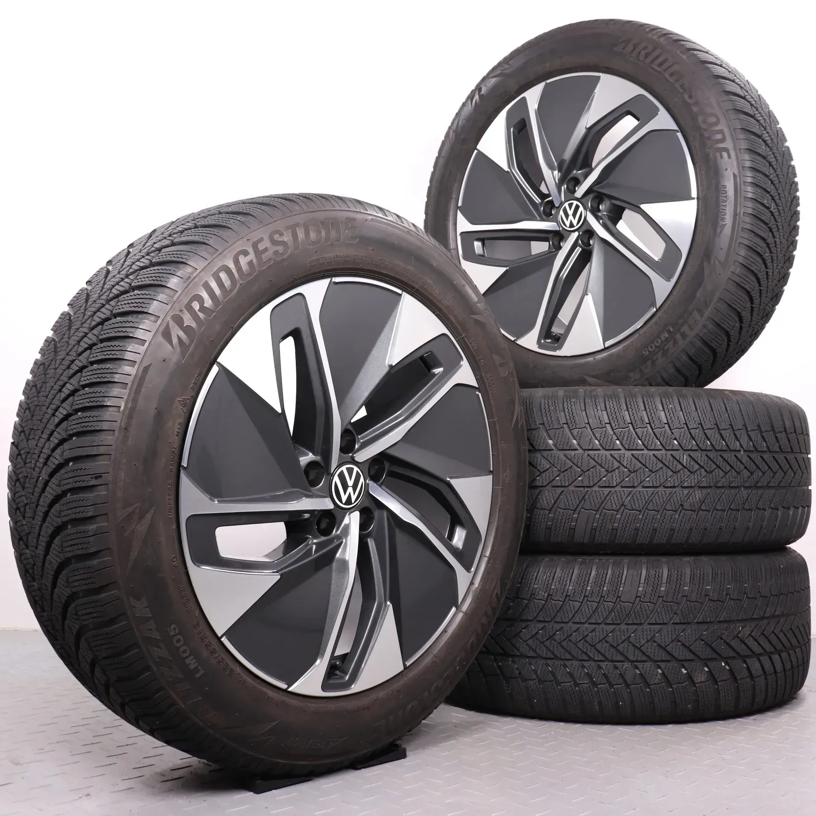 Winterräder 19 Zoll VW ID.4 & ID.5 Original Felgen Hamar 11A601025M Winterreifen 235/55R19 & 255/50R19 AO Bridgestone Blizzak LM005 8x19ET45 - Bild 1