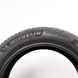 2x Winterreifen Michelin Pilot Alpin 5 235/50R19 103H XL AO DOT23  5,5mm 2355019 Winterräder - Bild 3