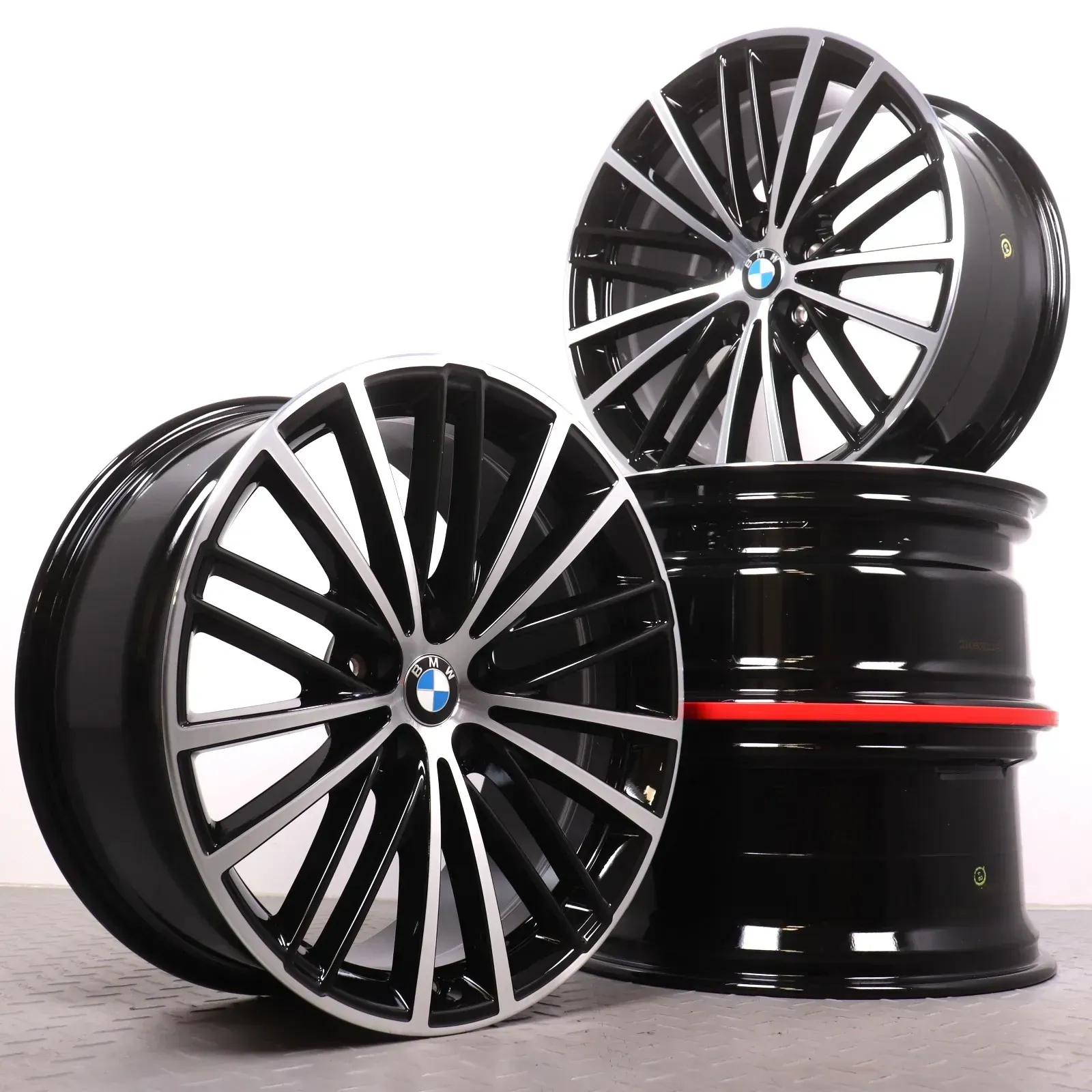 Alufelgen 19 Zoll BMW 5er G30 G31 Original Felgen Felgensatz Styling 635 V-Speiche schwarz glanzgedreht 8x19ET30 & 9x19ET44 5x112 66,6mm NEU DEMO - Bild 1