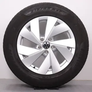 Winterräder 17 Zoll VW Tiguan CT & Tayron R4 Original Felgen 571601025 Winterreifen DOT24 4,5mm & 6,5mm 215/65R17 99H Seal-Inside Pirelli Scorpion Winter Bari 7x17ET40 5x112 - Bild 2