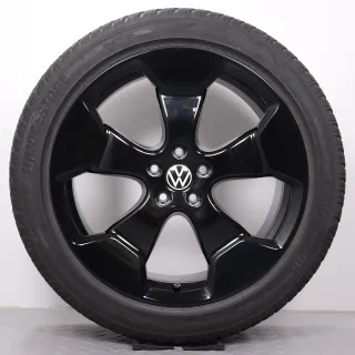 Winterräder 20 Zoll VW ID. Buzz Original Felgen 1T3601025AB & 1T3601025AC Winterreifen DOT24 5-5,5mm & 4,5-5mm 235/50R20 & 265/45R20 Alufelgen Stockton schwarz 8,5x20ET40 & 10x20ET - Bild 4