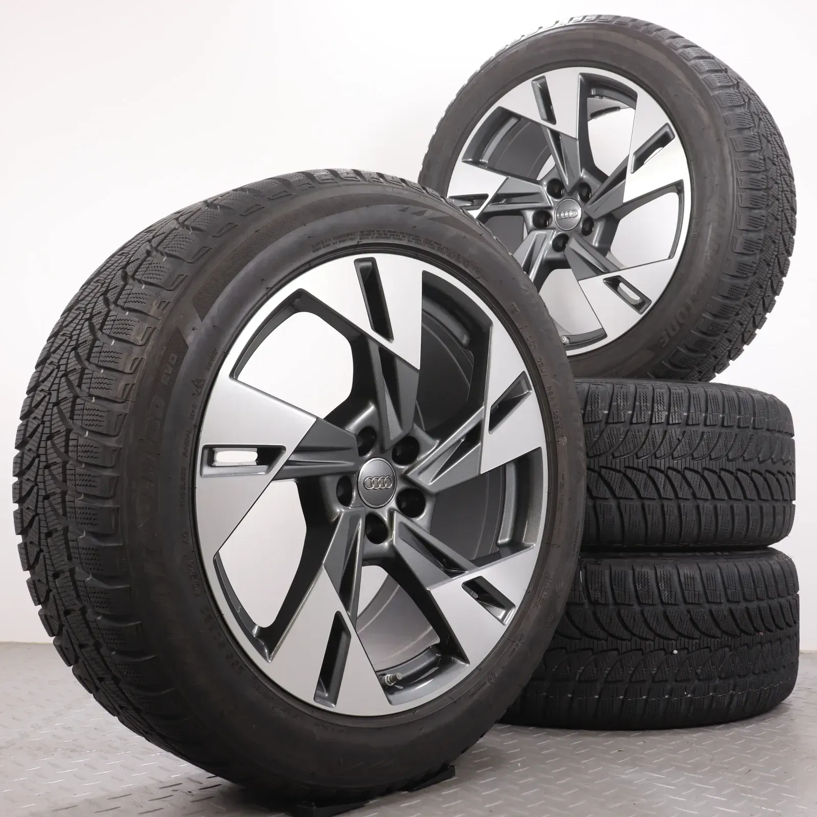 Winterräder 20 Zoll Audi e-tron GE & Q8 etron Original Felgen 4KE601025T Winterreifen DOT22 8-8,5mm 255/50R20 109H XL AO Bridgestone Blizzak LM-80 Evo 9x20ET38 - Bild 1