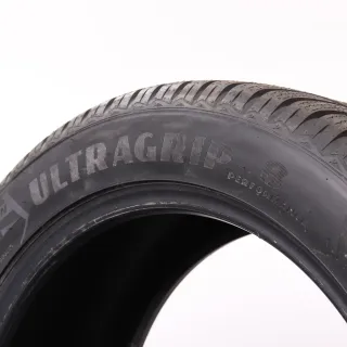 4x Winterreifen Goodyear Ultragrip Performance 8 285/45R20 112V XL AO DOT25 *NEU* volles Profil  2854520 - Bild 4