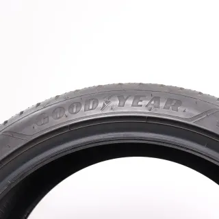 2x Winterreifen Goodyear Ultragrip Performance + 255/40R19 100V XL * DOT21 5,5-6mm 2554019 BMW Kennung - Bild 3
