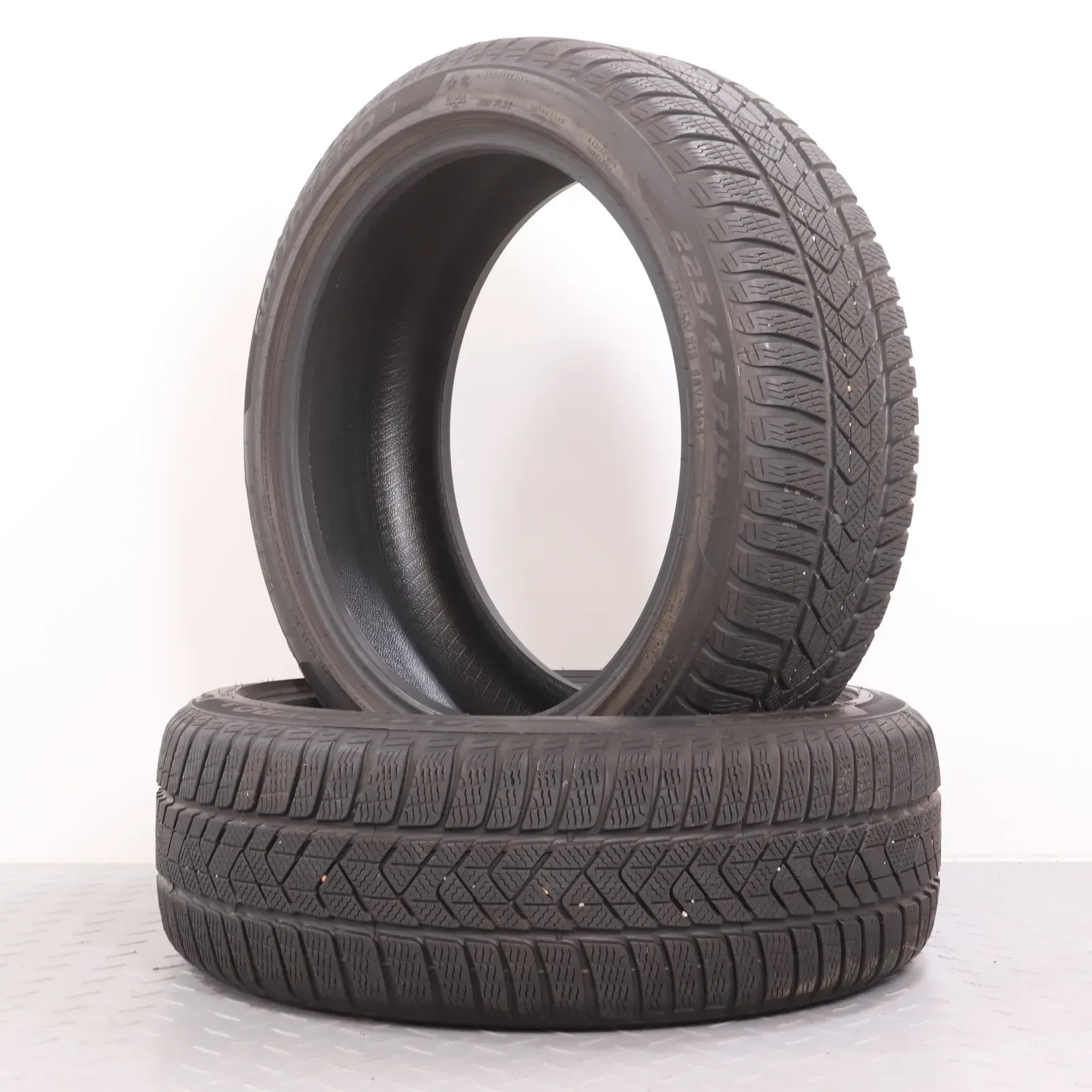 2x Winterreifen Pirelli Sottozero 3 225/45R19 96V XL * RSC DOT19 7mm 2254519 Runflat - Bild 1