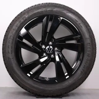 Winterräder 20 Zoll VW Touareg CR Original Felgen 760601025AA Winterreifen DOT23 285/45R20 112V XL AO Goodyear Ultragrip 8 Performance Nevada schwarz glanz 9x20ET33 5x112 - Bild 4