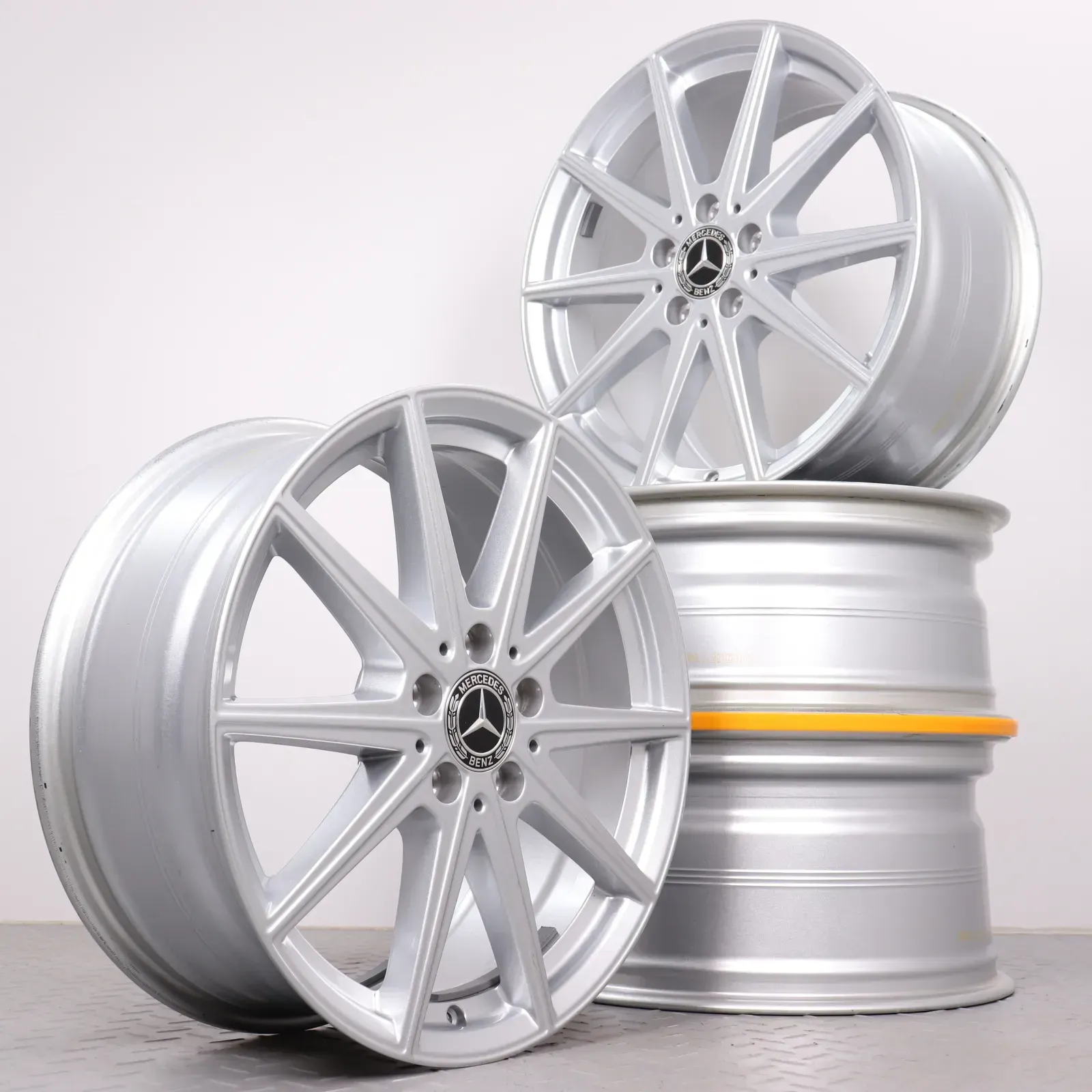 Alufelgen 18 Zoll Mercedes-Benz CLA EQ C174 & Shooting Brake X174 Original Felgen Felgensatz 10-Speichen A1784010000 & A1784010100 silber 7,5x18ET48,4 & 9x18ET67 5x112 66,6mm - Bild 1