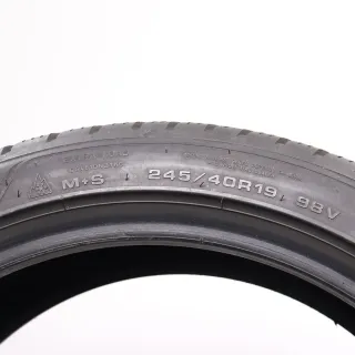 2x Winterreifen Goodyear Ultragrip Performance + 245/40R19 98W XL * DOT21 5,5-6mm 2454019 BMW Kennung - Bild 5
