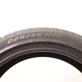 4x Winterreifen Pirelli Sottozero 3 225/45R19 96V XL * RSC DOT20 2x 6,5mm / 2x 6,5-7mm 2254519 Runflat - Bild 6