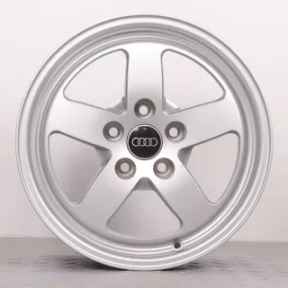 Alufelgen 16 Zoll Audi A4 8W B9 Original Felgen Felgensatz 5-Speichen 8W0601025 Silber 7x16ET35 5x112 66,6mm NEUWERTIG - Bild 3