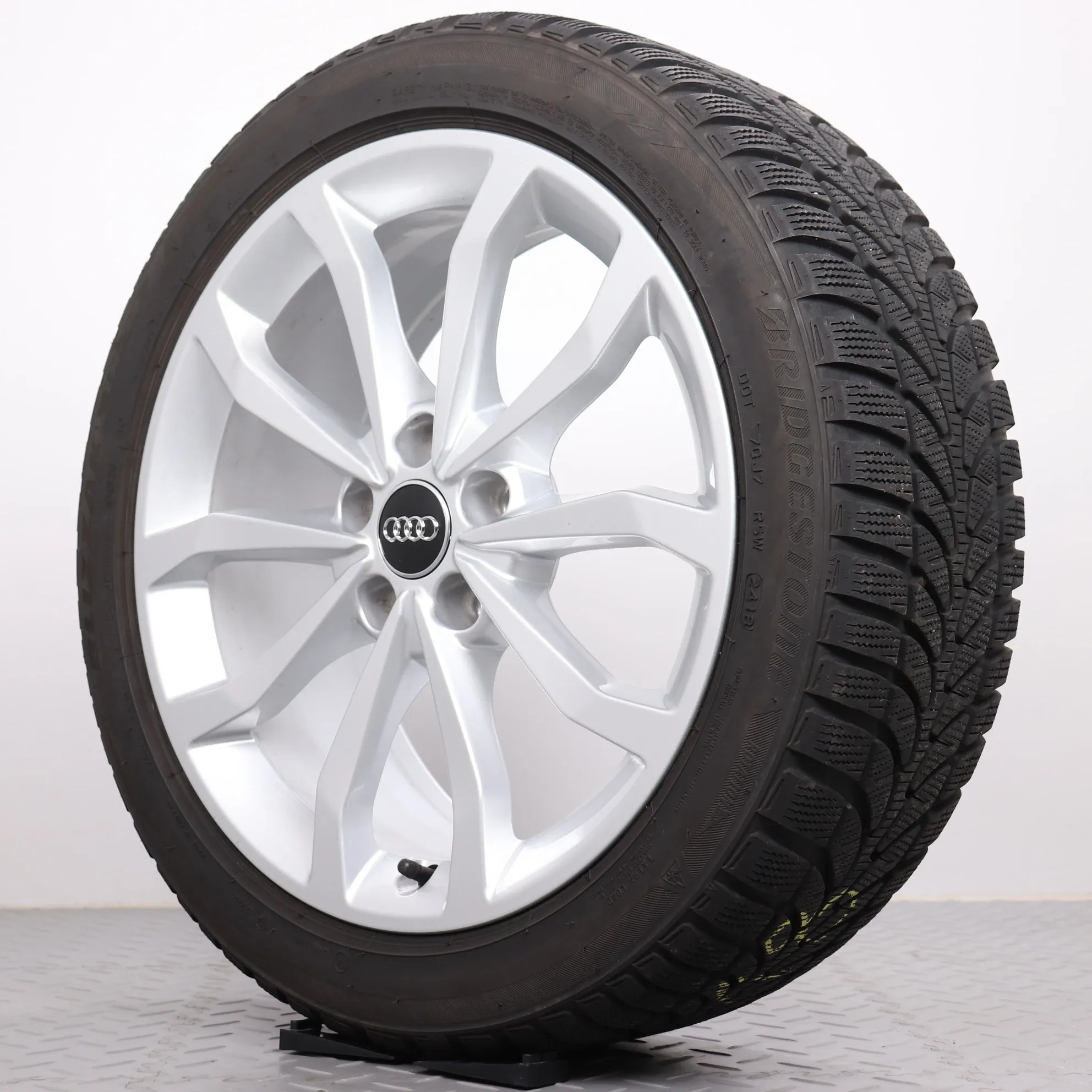 NEUE Winterreifen Kompletträder Audi A4 S4 deals 225/45-18 Bridgestone