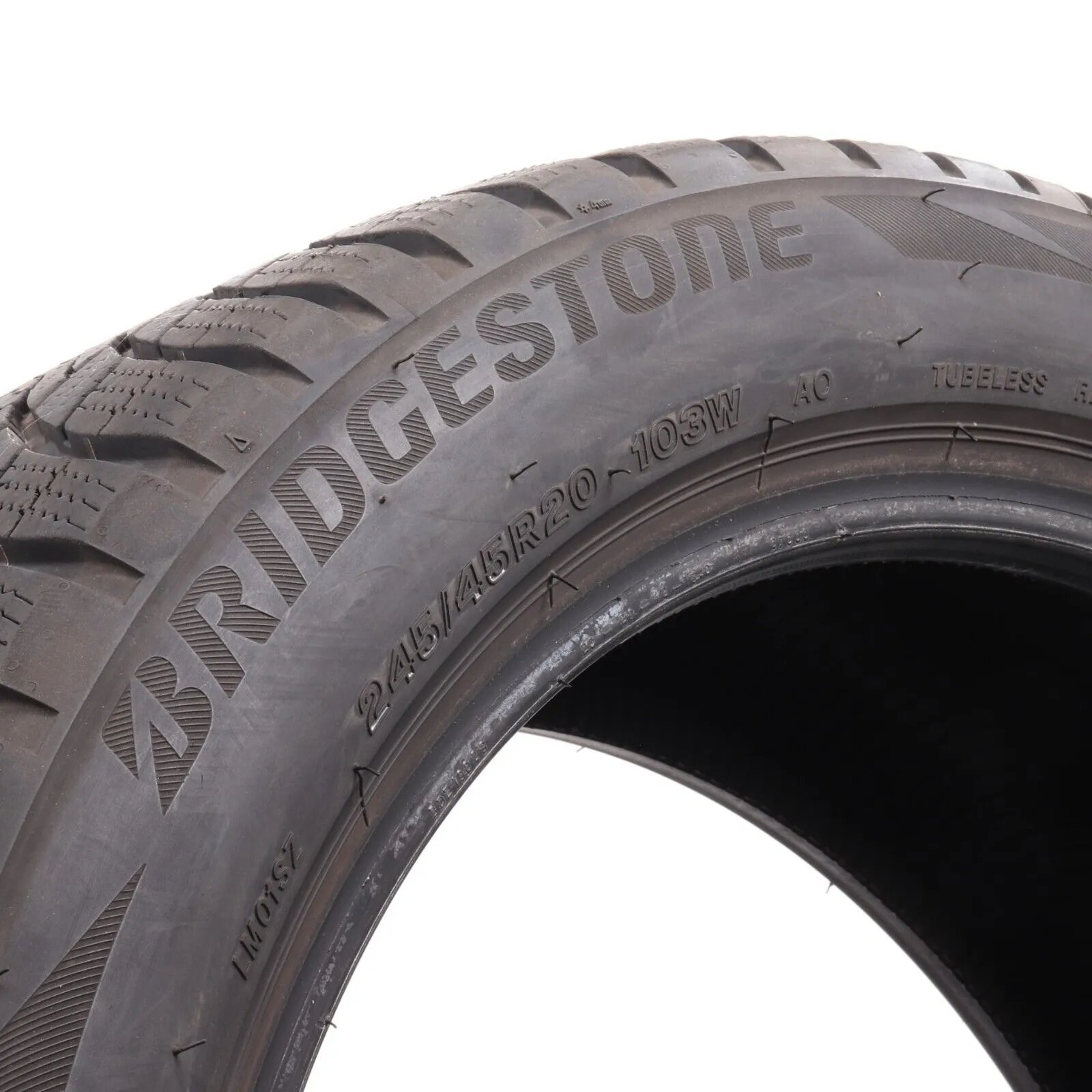 Bridgestone Blizzak LM001 AO 245 45 R20 cheapest 103W XL M+S Winterreifen